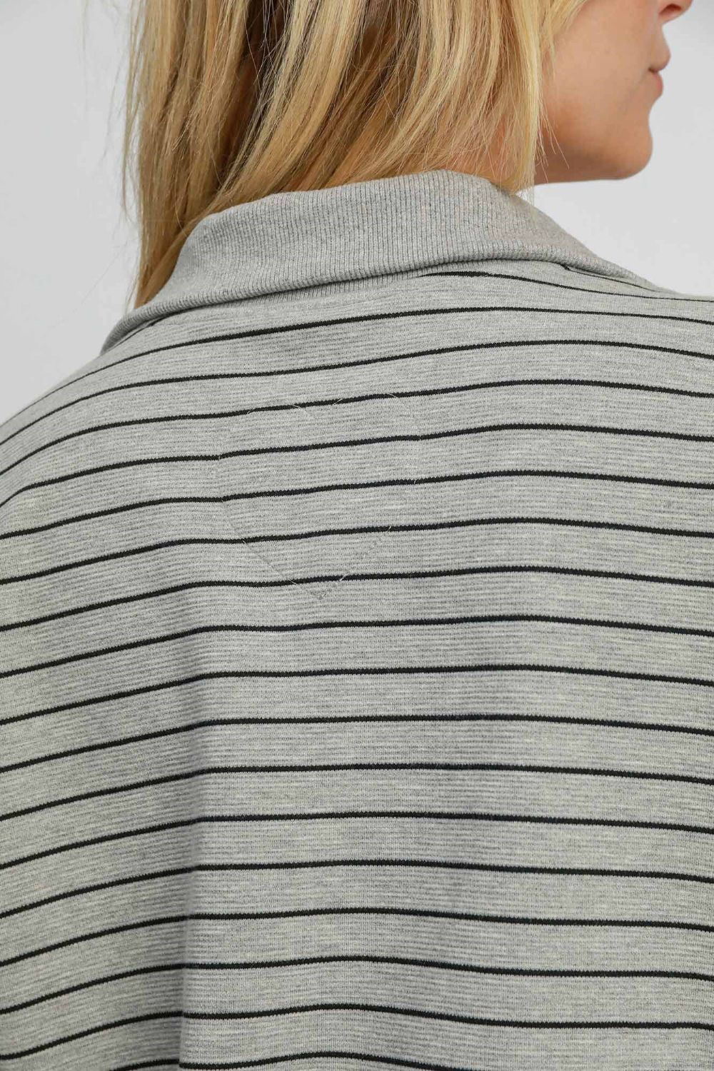 UMGEE - Gray Striped Half Zip Short Sleeve Sweatshirt