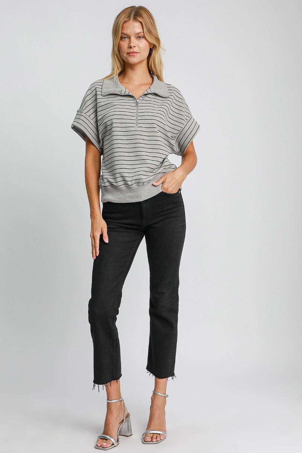 UMGEE - Gray Striped Half Zip Short Sleeve Sweatshirt