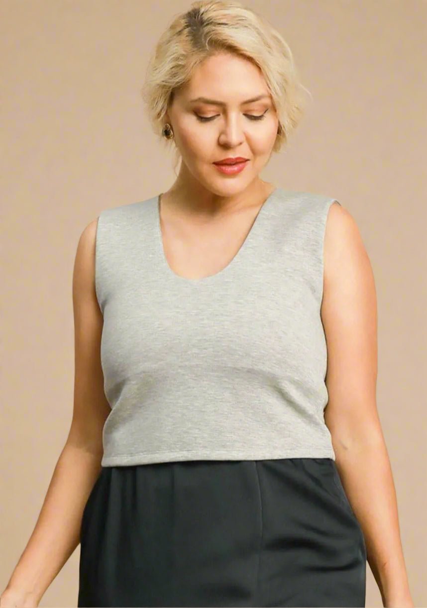 UMGEE - Light Gray Ribbed Sleeveless Crop Tank