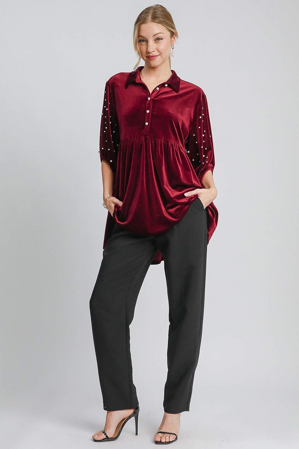 UMGEE - Pearl Detail Velvet Babydoll Blouse in Burgundy