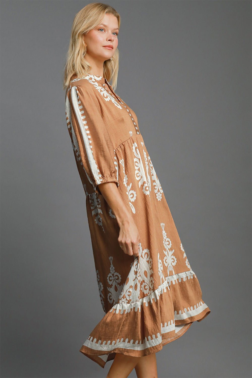 UMGEE - Printed Half Sleeve Midi Dress in Mocha