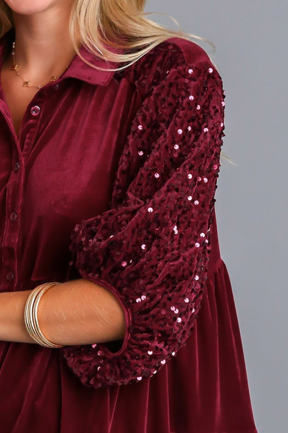 UMGEE - Sequin Detail Half Sleeve Velvet Top in Wine