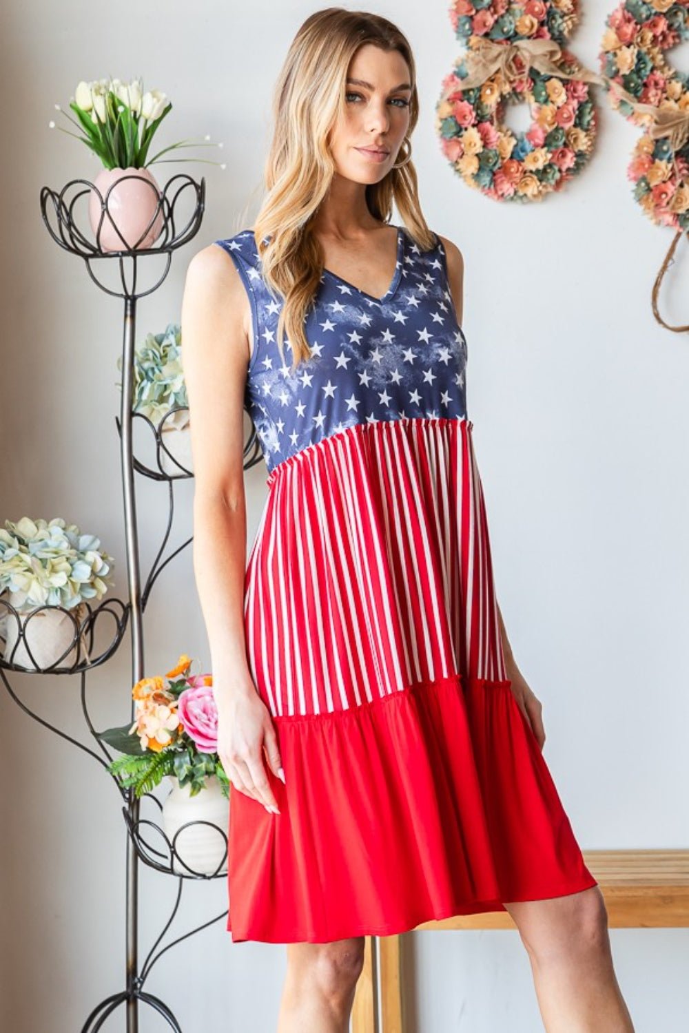 US Flag Theme Sleeveless Knee-Length Dress in Red MultiKnee-Length DressHeimish
