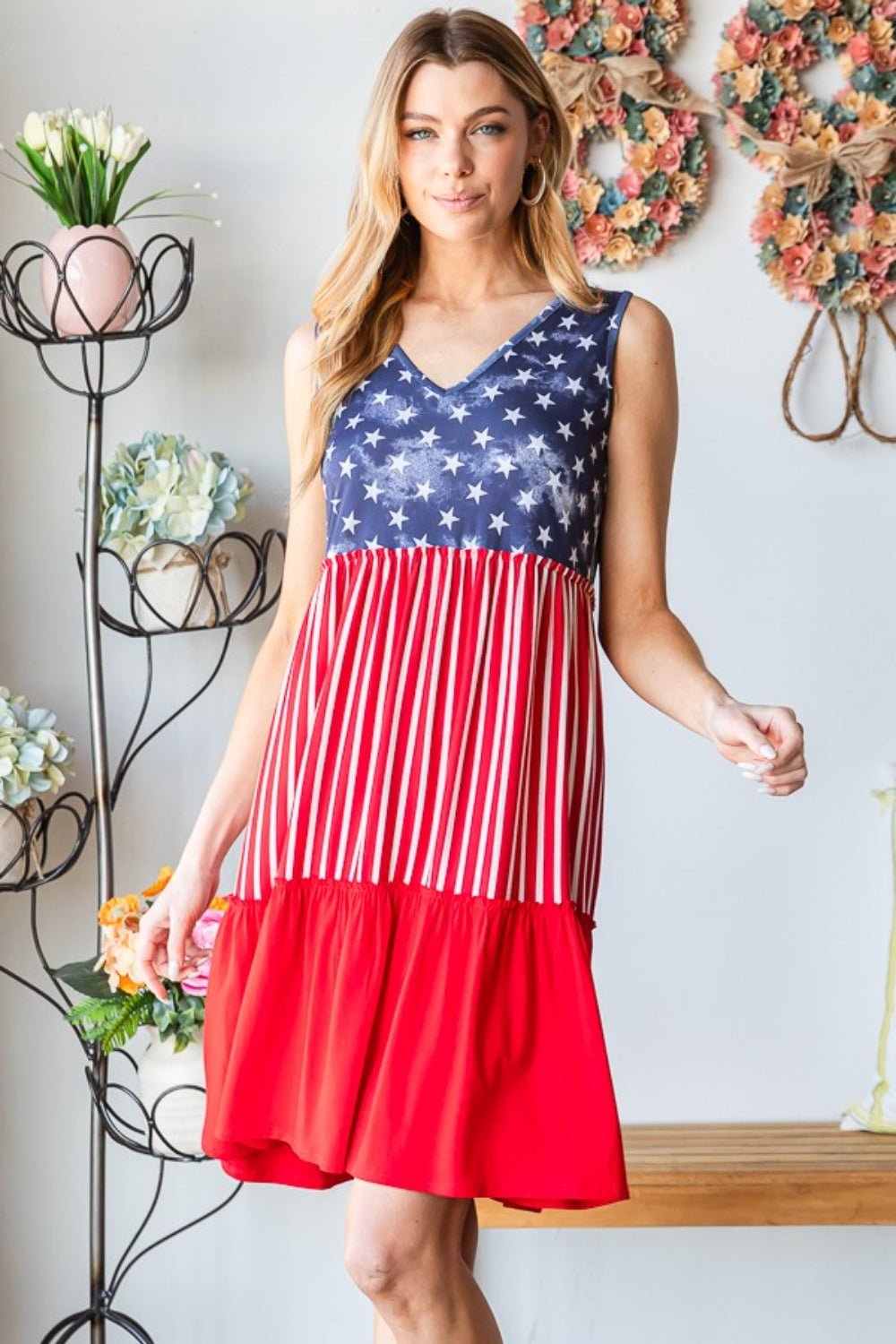 US Flag Theme Sleeveless Knee-Length Dress in Red MultiKnee-Length DressHeimish