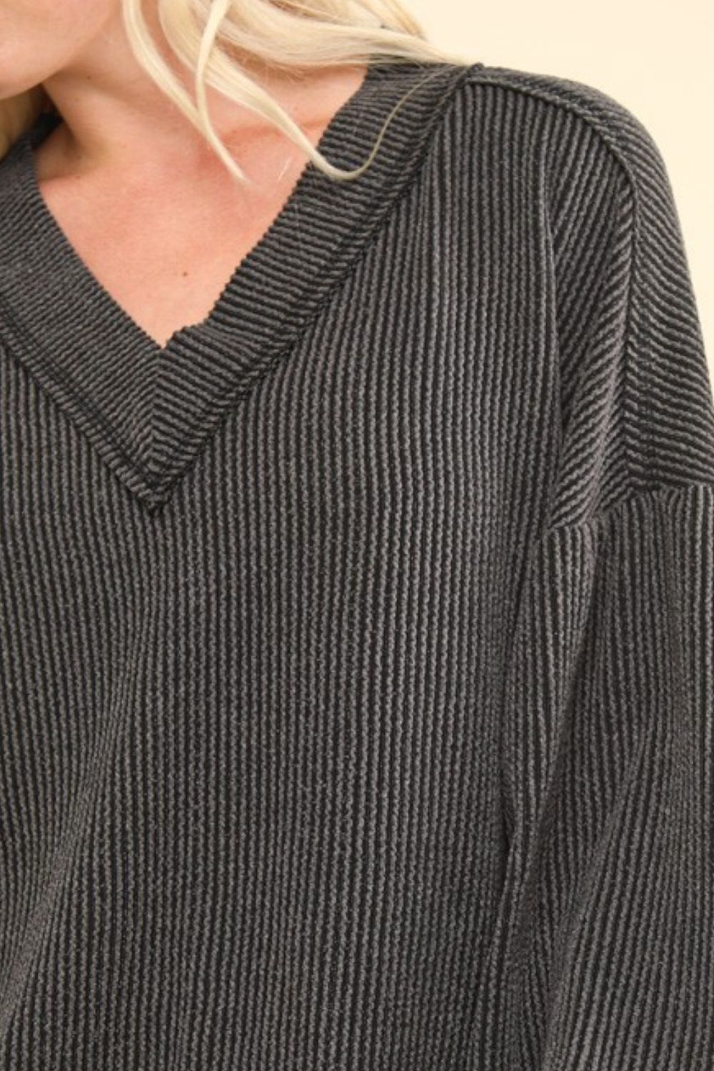 Very J - Exposed Seams V - Neck Rib Knit Top in Charcoal