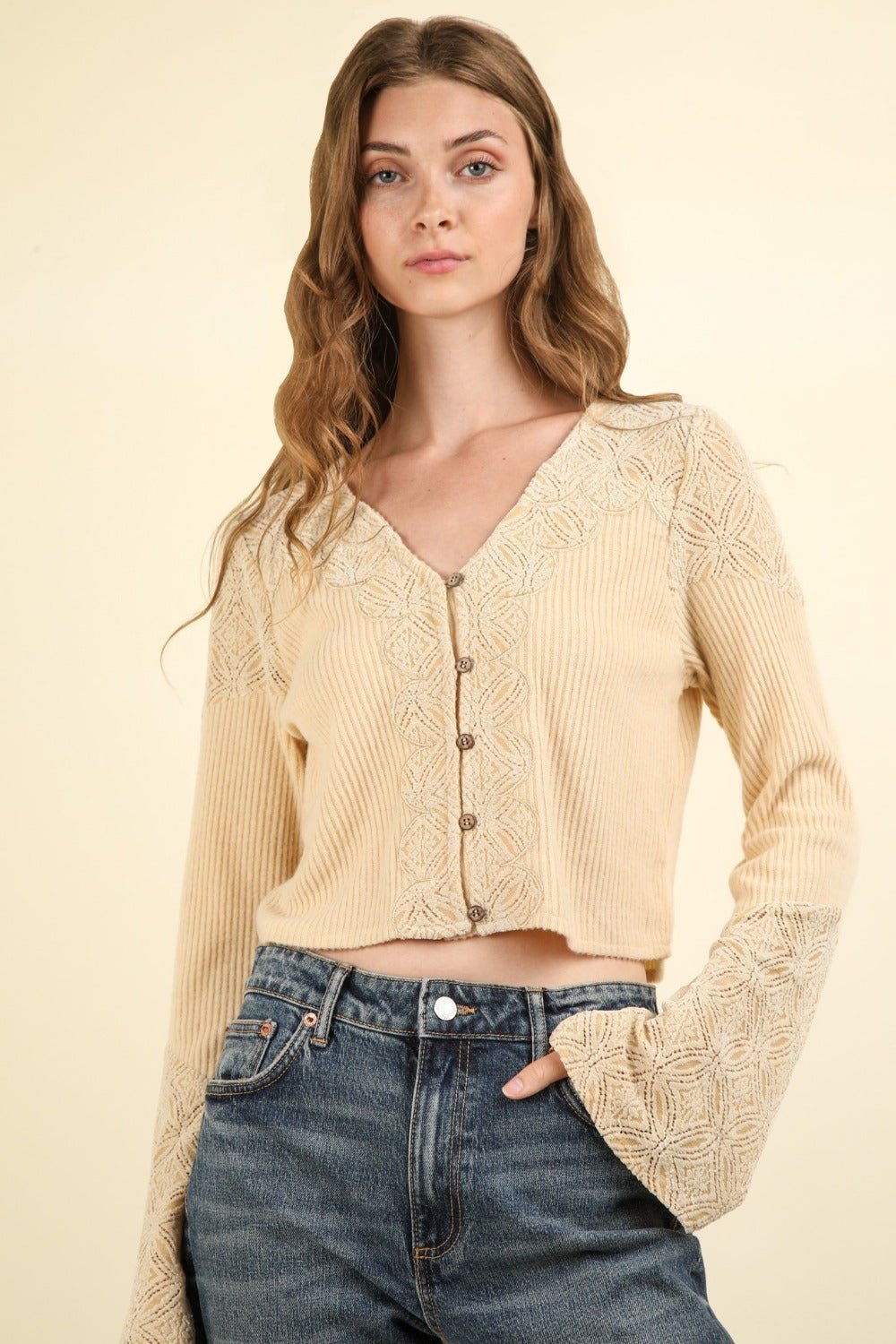 Very J - V - Neck Lace Detail Crop Top in Natural