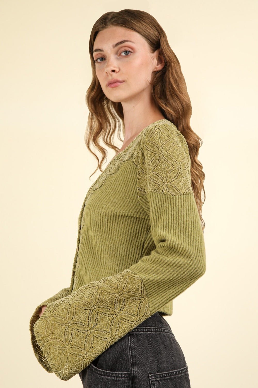 Very J - V - Neck Lace Detail Crop Top in Olive