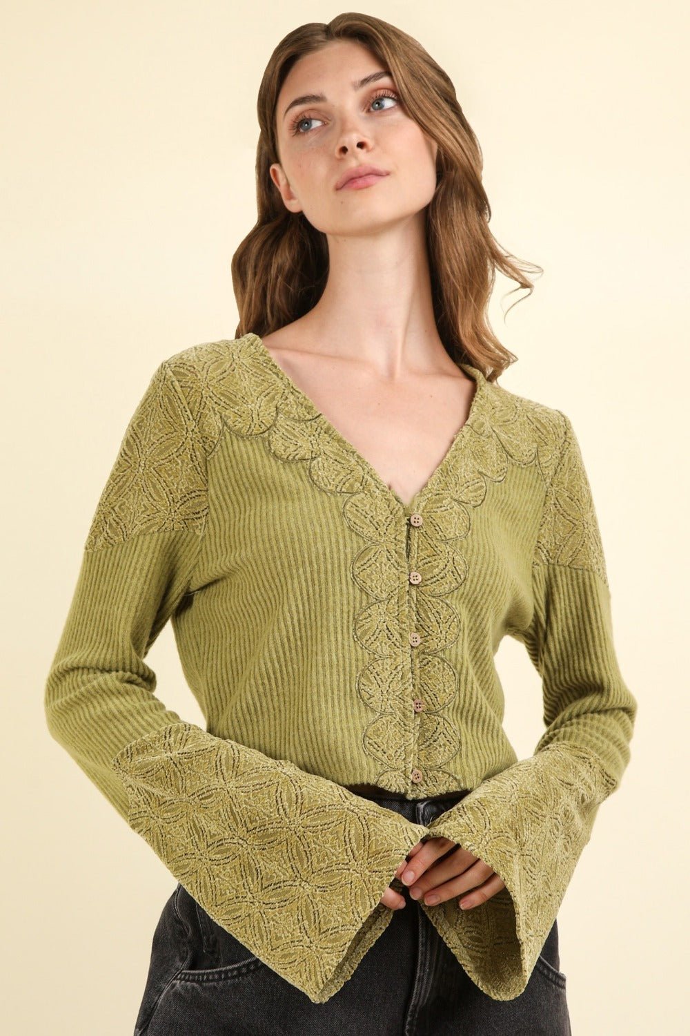 Very J - V - Neck Lace Detail Crop Top in Olive