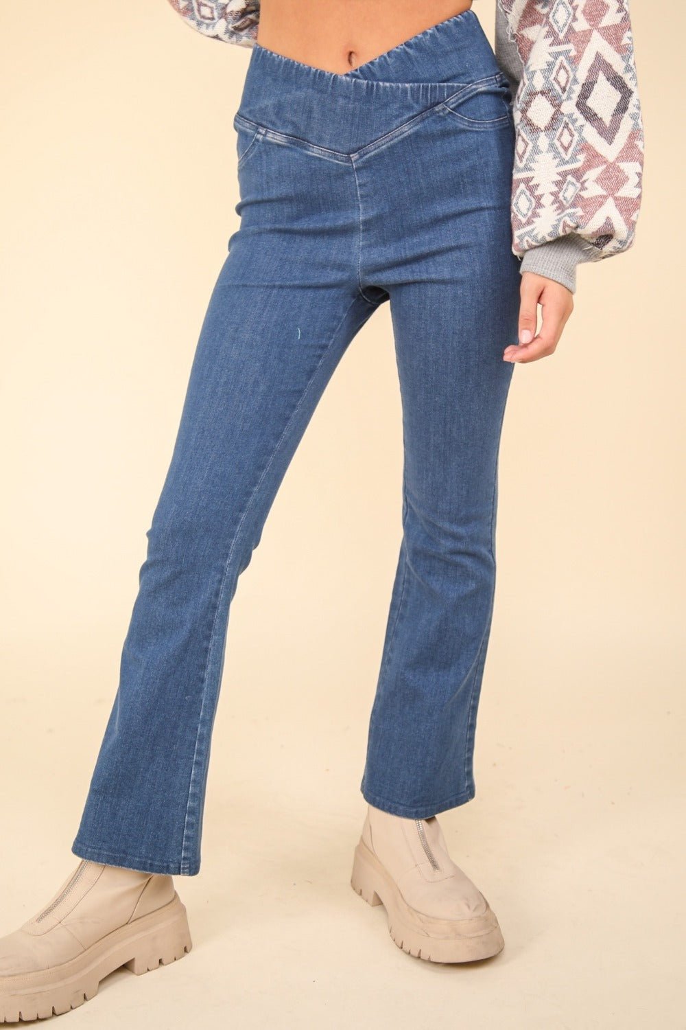 Very J - Washed Denim Crossover Waist Leggings in Indigo