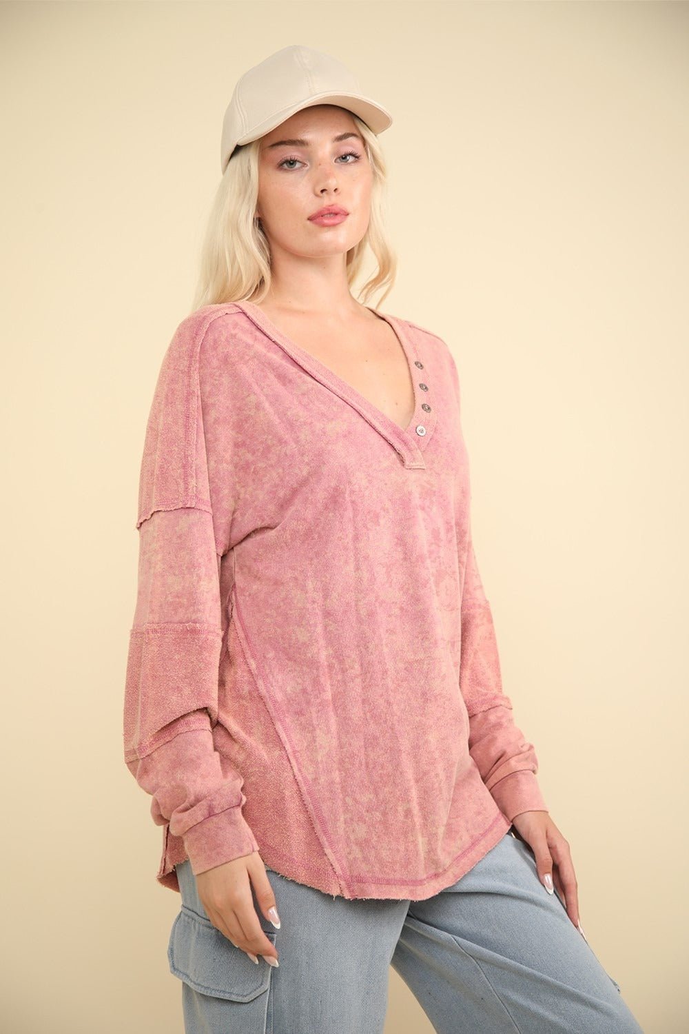 Very J - Washed V - Neck Exposed Seams Top in Mauve