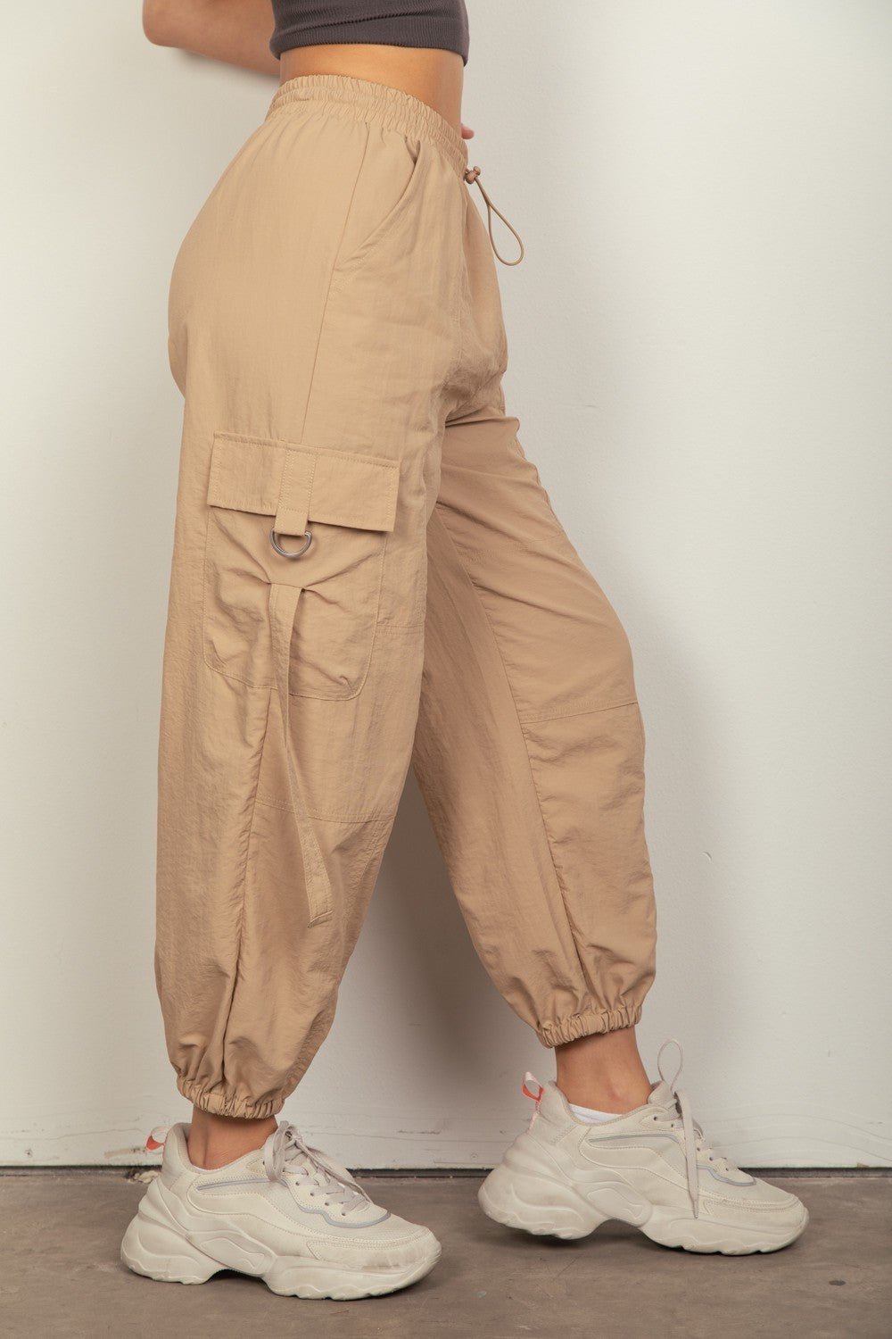 Very JElastic Waist Cargo Joggers in Taupe