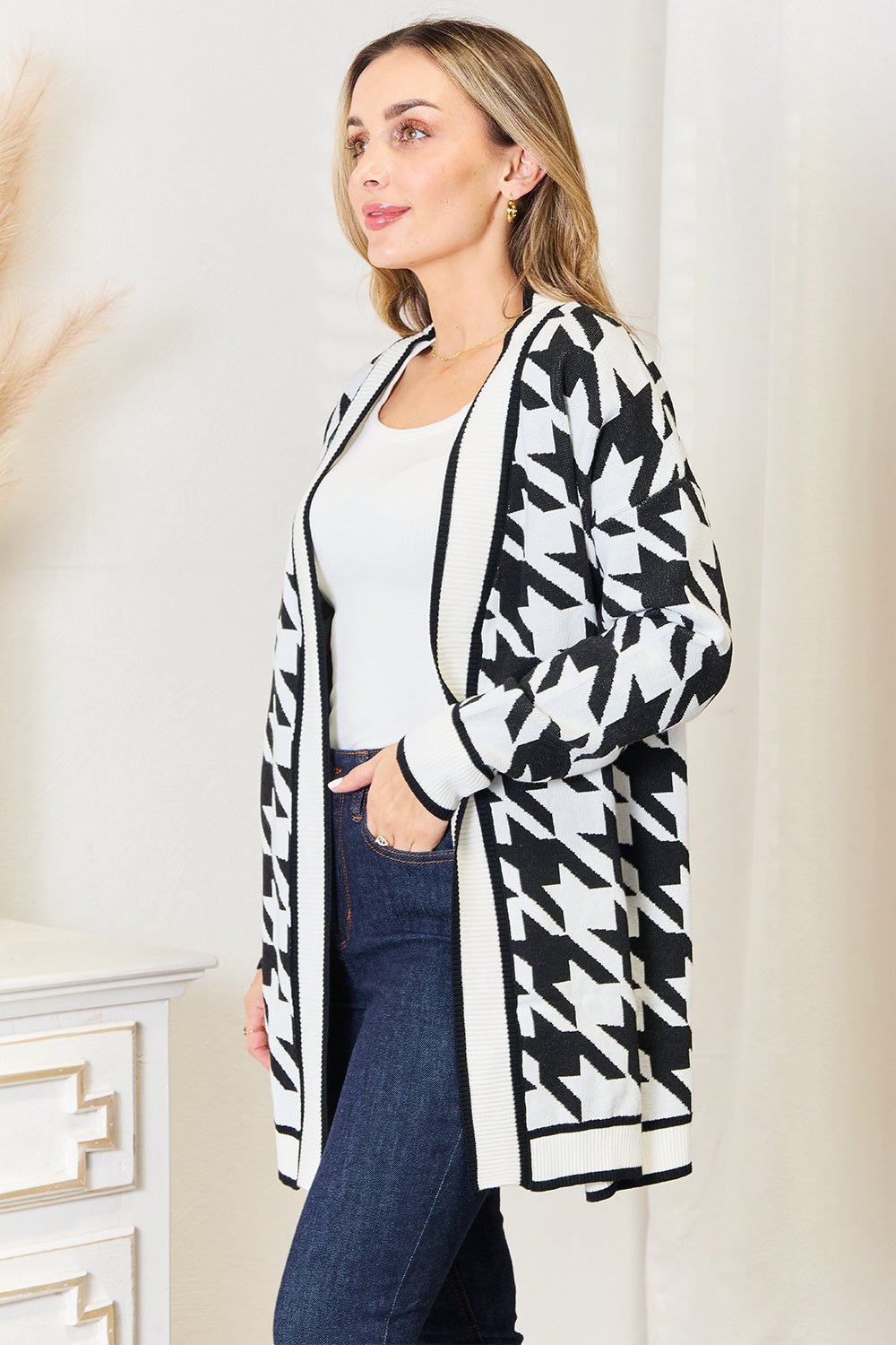 Woven Right - Black & White Houndstooth Open Front Longline Cardigan