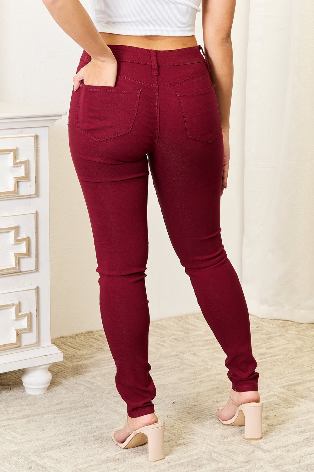 YMI Jeanswear - Skinny Jeans with Pockets in Burgundy