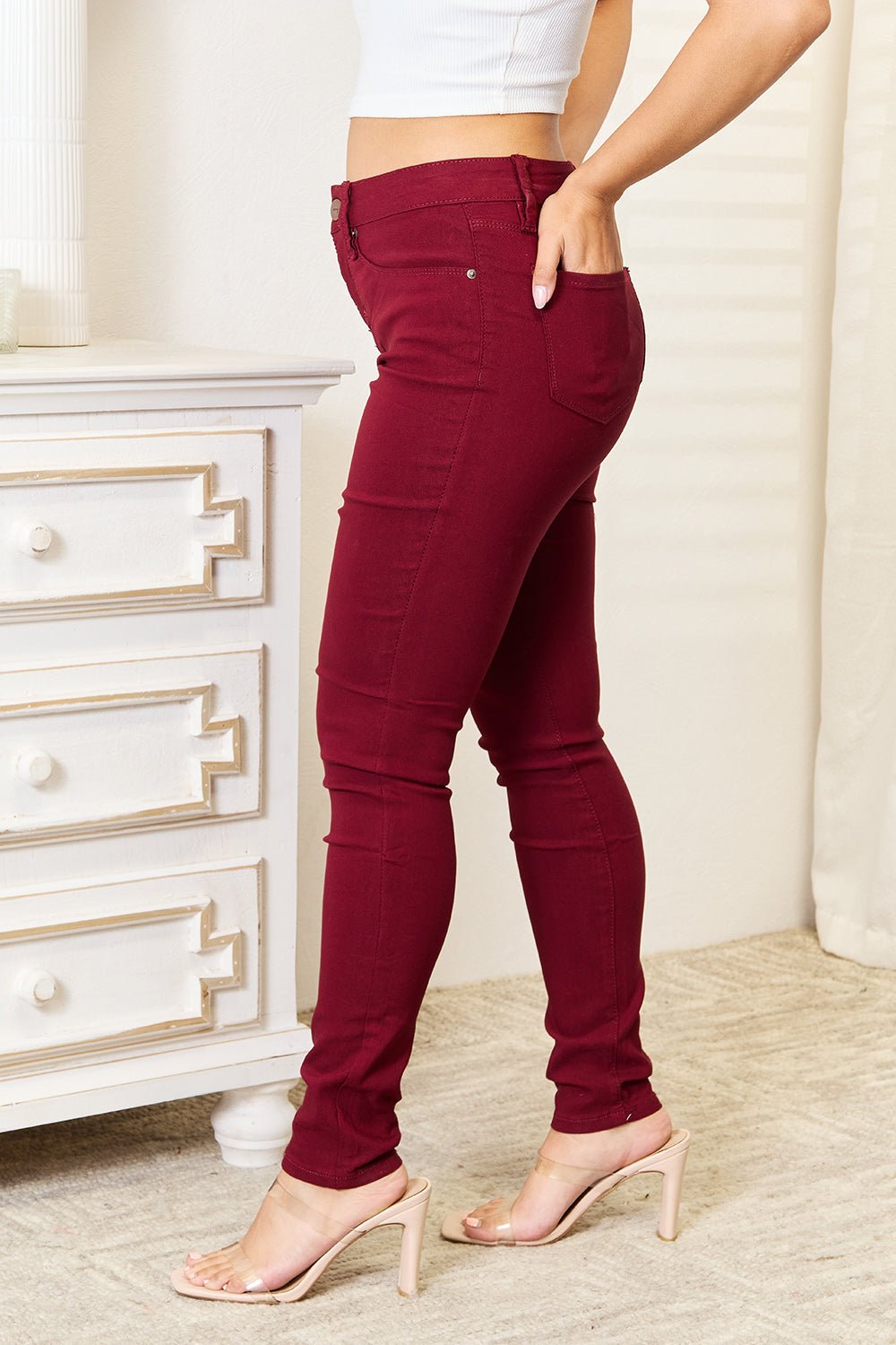 YMI Jeanswear - Skinny Jeans with Pockets in Burgundy