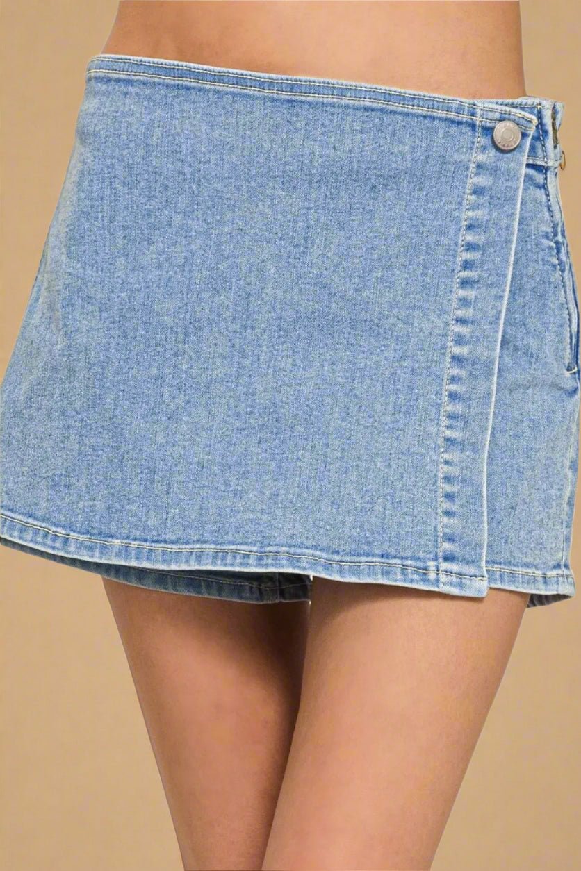 Zenana - Light Wash Denim High Rise Skort