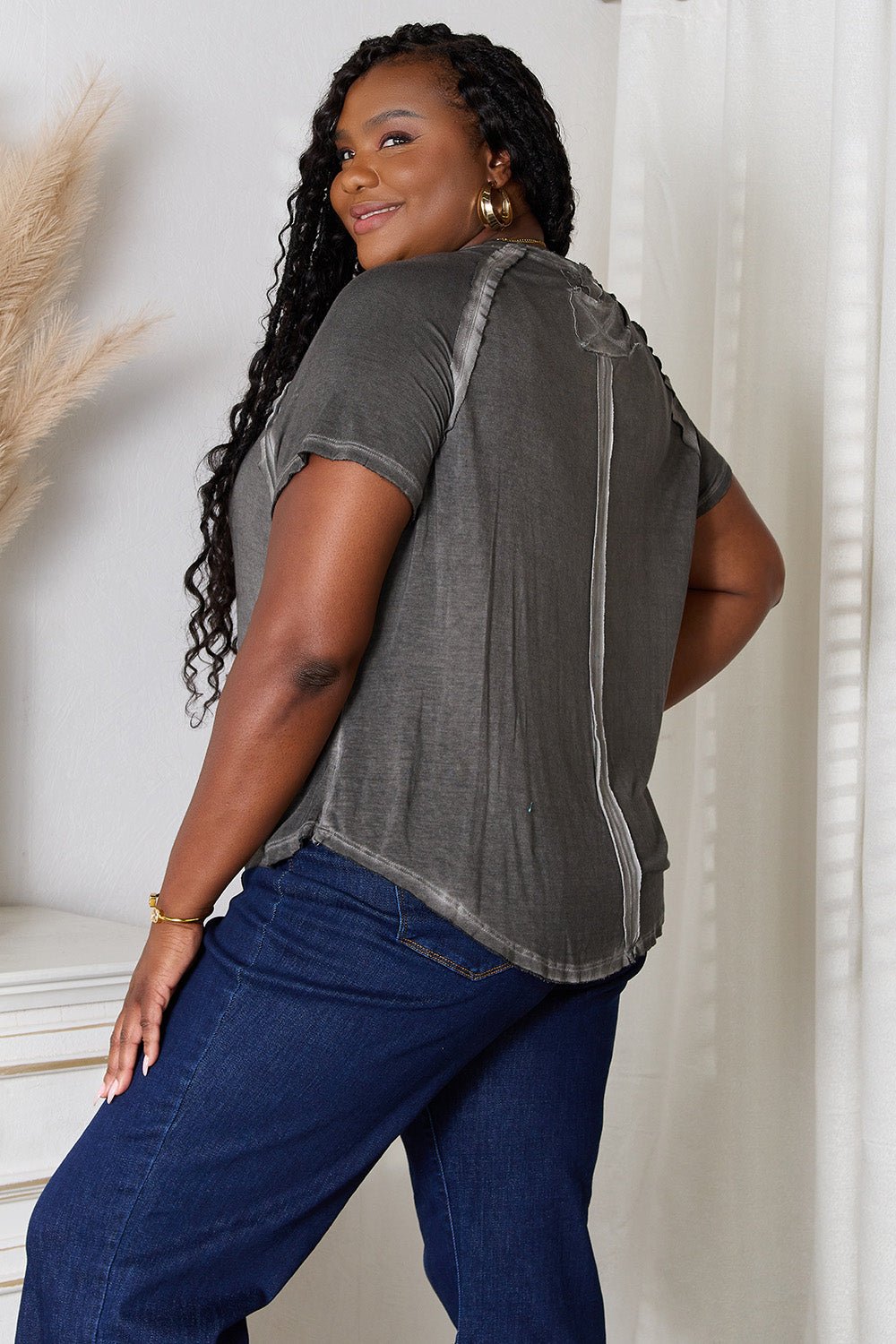 Zenana - Raglan Sleeve T-Shirt in Dark Gray