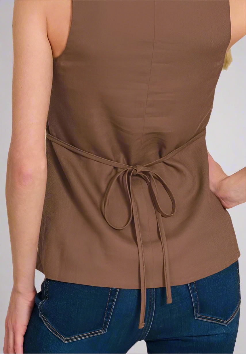 Zenana - Sweetheart Button Front Top – Mocha