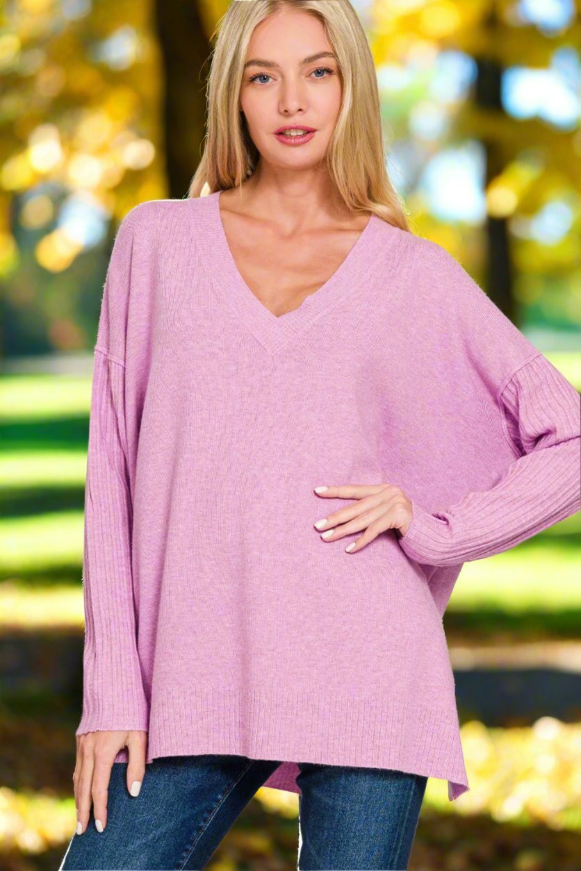 Zenana - V - Neck High - Low Hem Tunic Sweater in Heather Mauve