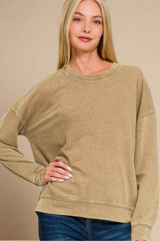 Zenana - Vintage Wash Relaxed Fit Sweatshirt in Camel