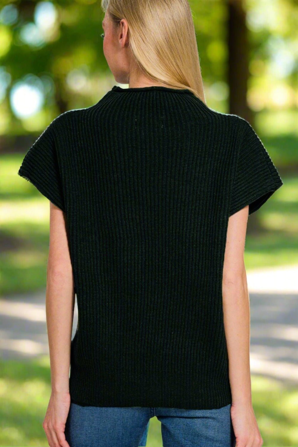 ZenanaShort Sleeve Mock Neck Sweater in Black