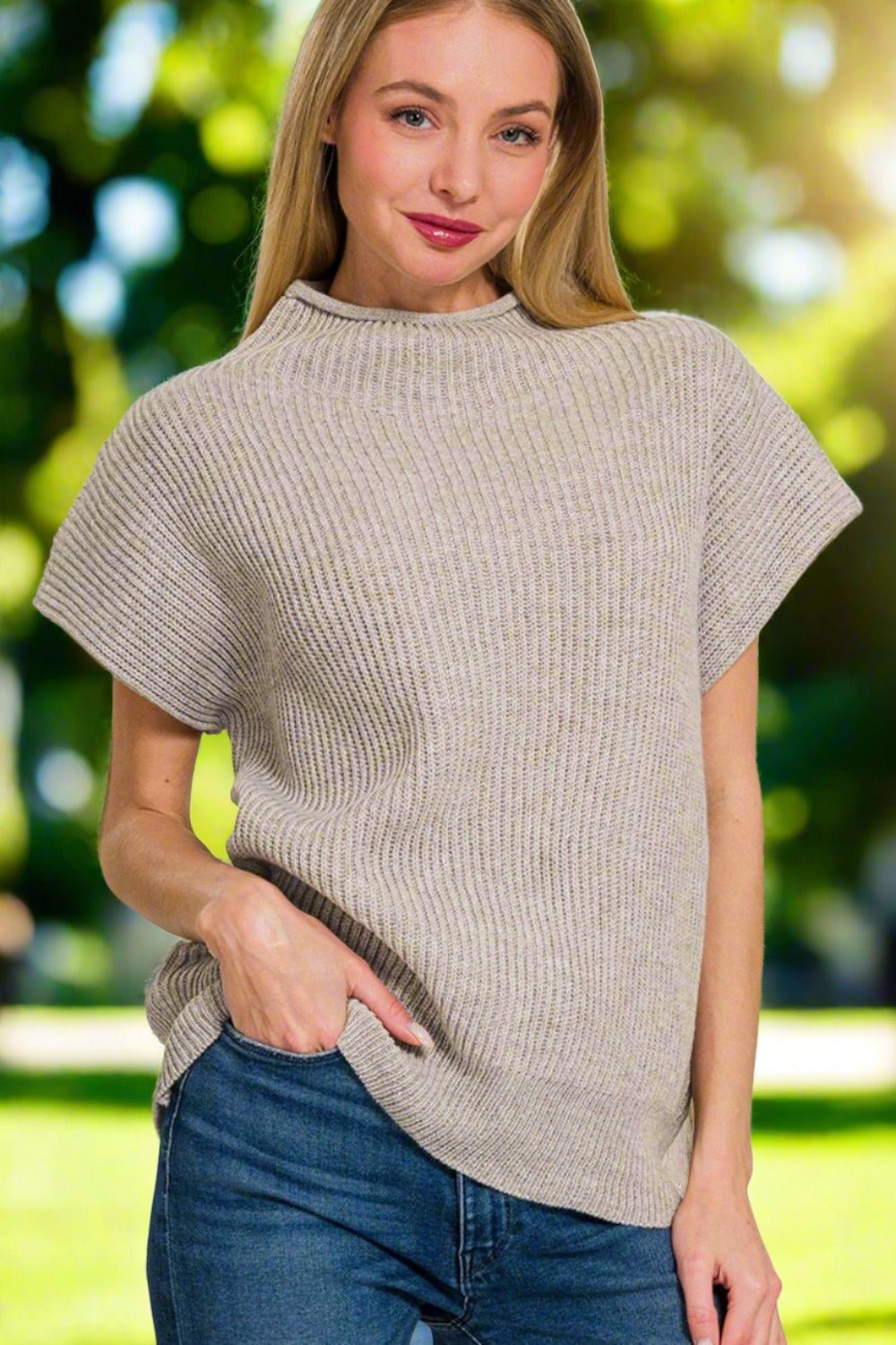 ZenanaShort Sleeve Mock Neck Sweater in Heather Mocha