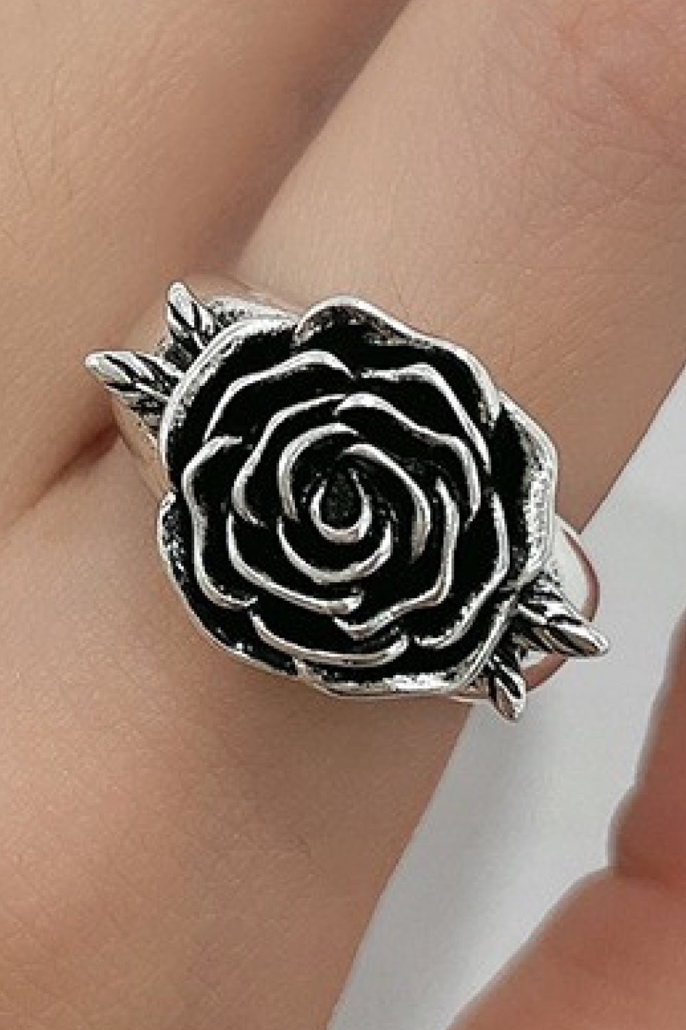 18K Silver-Plated Rose Ring in BlackRingBeach Rose Co.