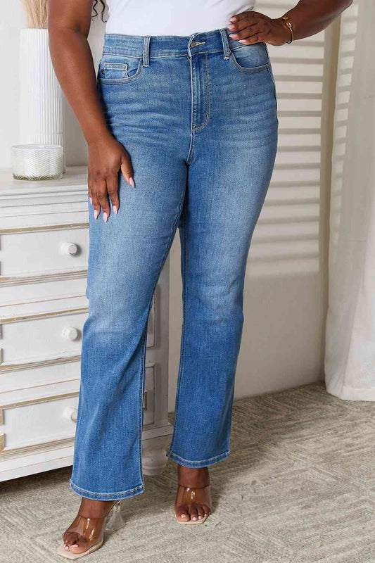 Bootcut Medium Wash Jeans with PocketsJeansJudy Blue