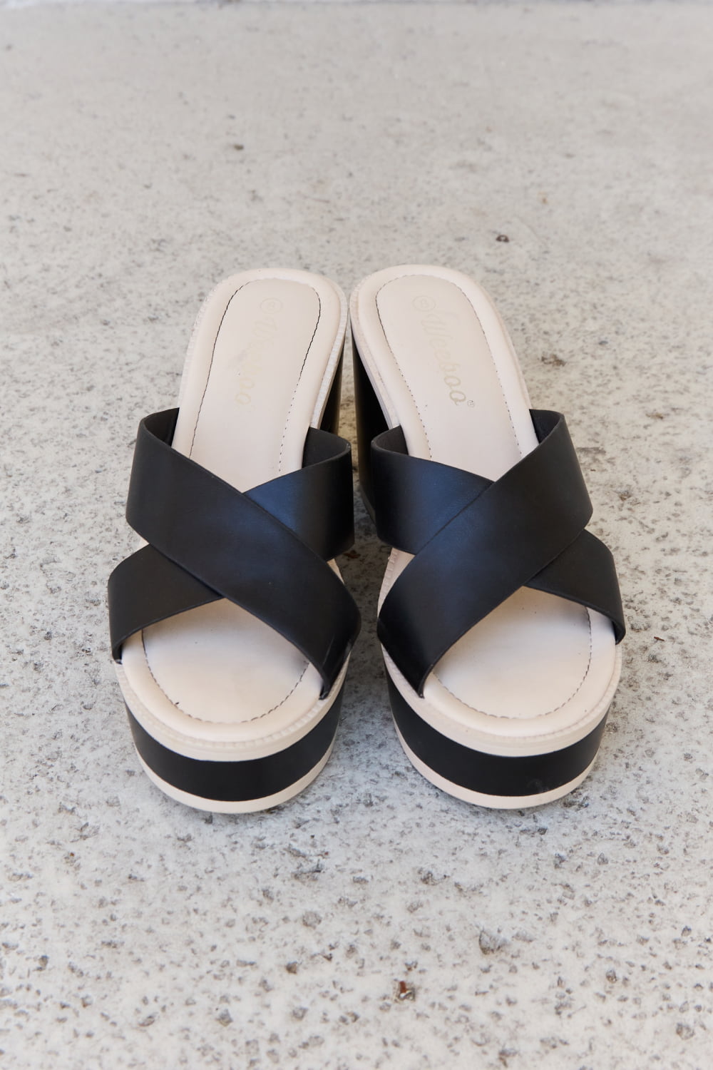 Contrast Platform Sandals in BlackSandalsWeeboo