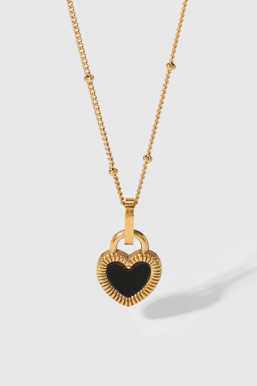 Contrast Heart Pendant Necklace in GoldNecklaceBeach Rose Co.