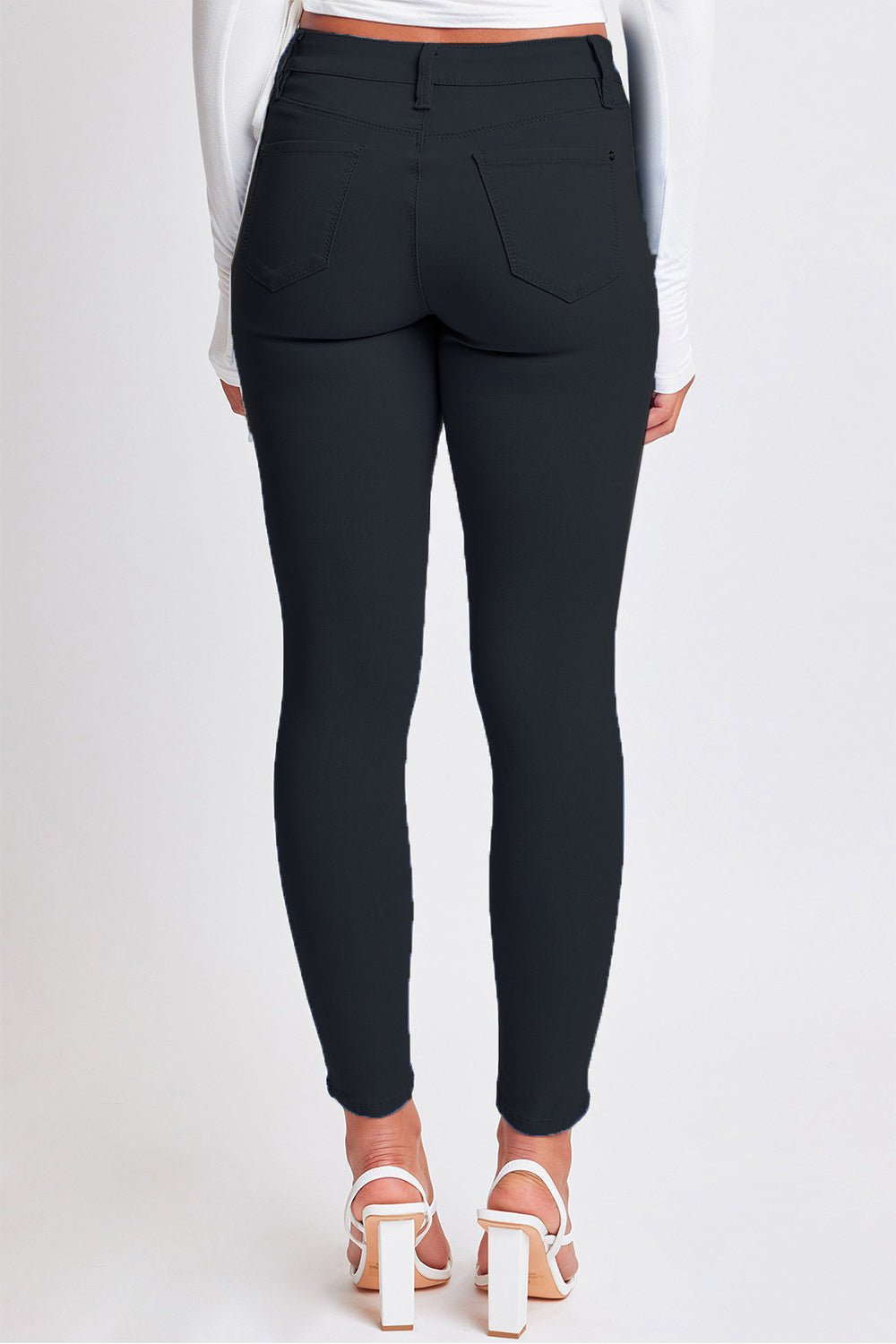 Hyperstretch Mid-Rise Skinny Pants in BlackPantsYMI Jeanswear