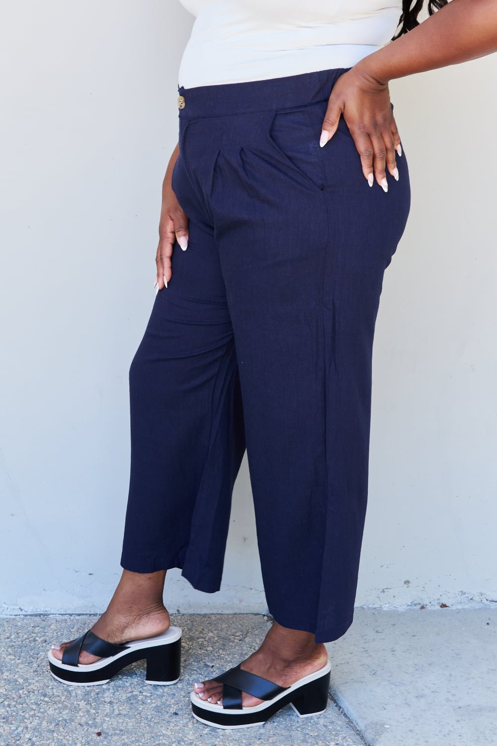 Pleated Linen Blend Cropped Pants in NavyPantsAnd the Why