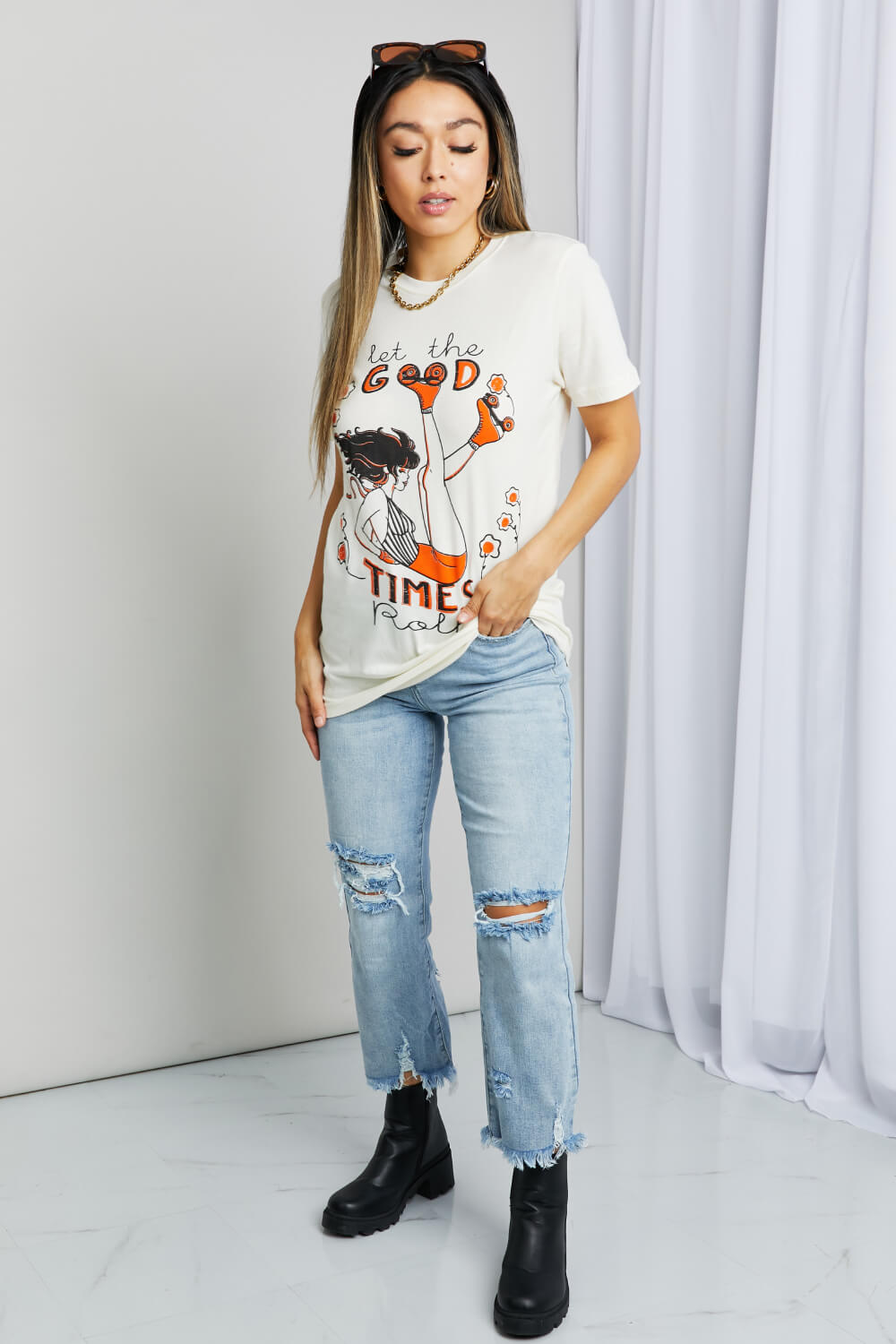 LET THE GOOD TIMES ROLL Roller Skate Graphic Cotton Tee in WhiteTeemineB