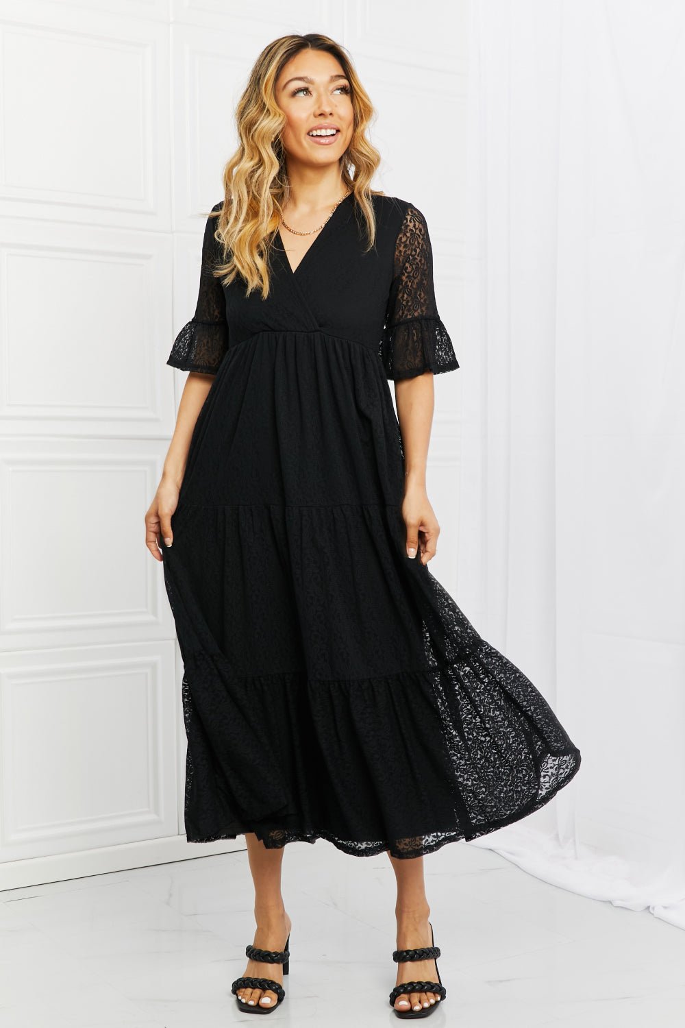 Lace Tiered Midi Dress in BlackMidi DressP & Rose