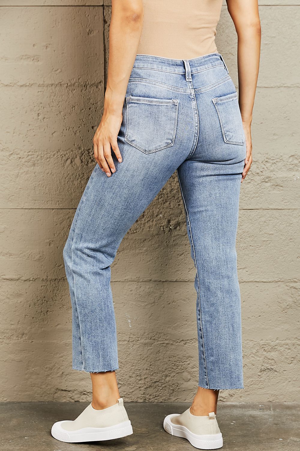 Mid Rise Cropped Slim JeansJeansBAYEAS