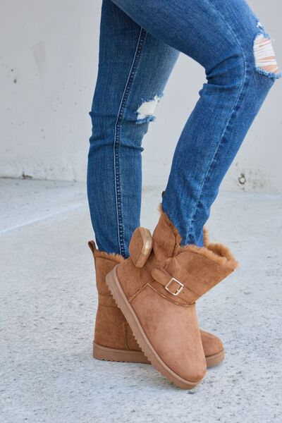 Plush Thermal Flat Boots in TanBootiesForever Link