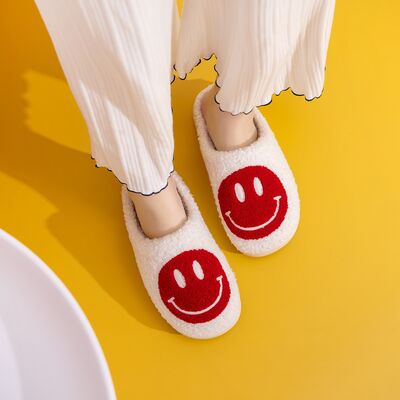 Smiley Face Cozy Slippers in White/RedSlippersMelody