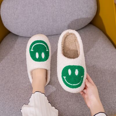 Smiley Face Slippers in White/GreenSlippersMelody