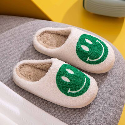 Smiley Face Slippers in White/GreenSlippersMelody