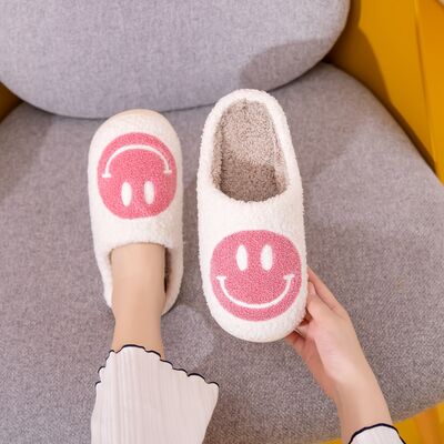 Smiley Face Slippers in White/PinkSlippersMelody