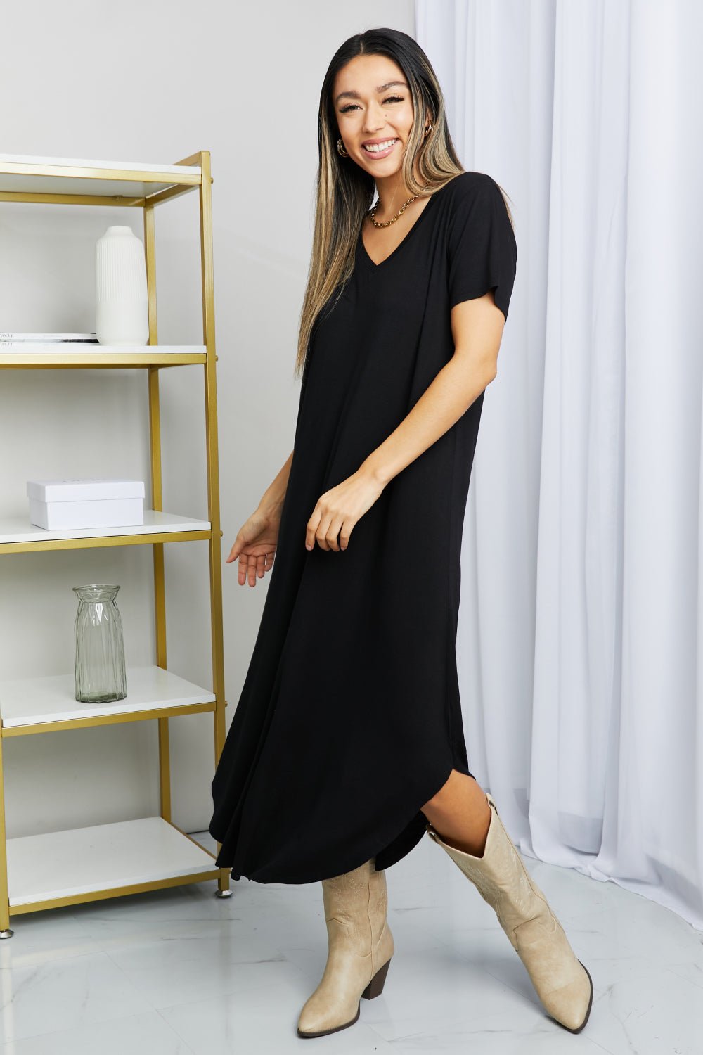 V-Neck Short Sleeve Curved Hem Midi Dress in BlackMidi DressHYFVE